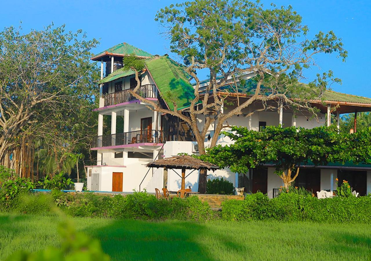 Birdsong Leisure Resort Tissamaharama Exteriör bild